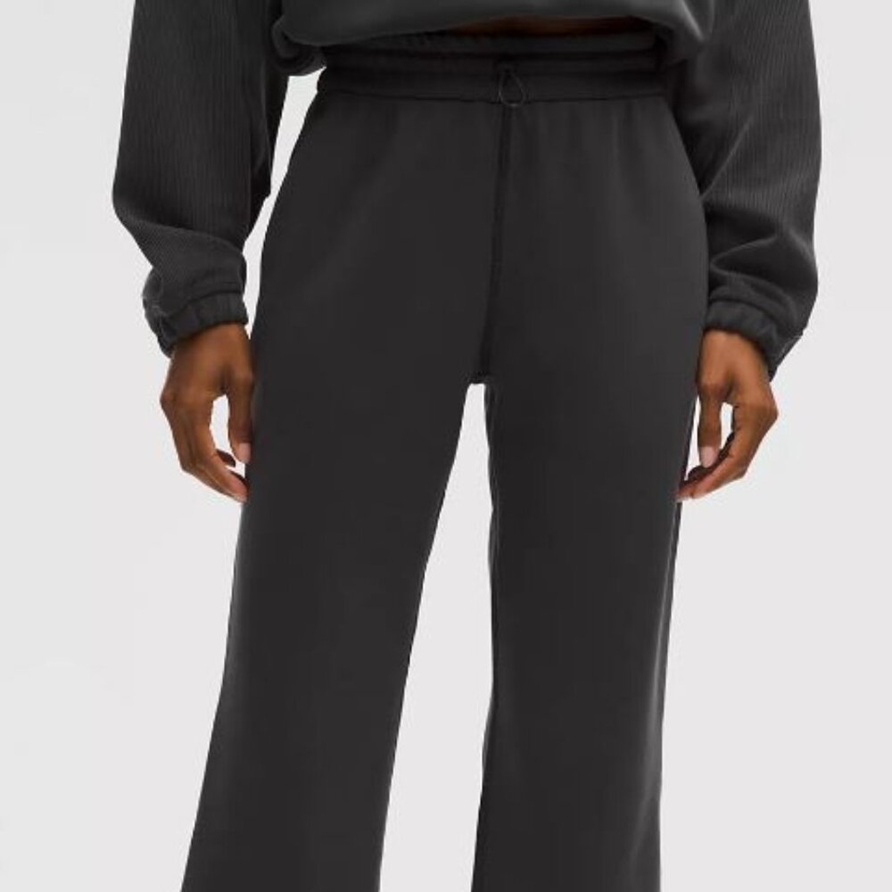 Lululemon Softstreme HR Straight-Leg Crop 24" BLK 4